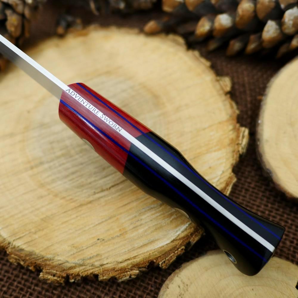 Voyageur: Red Linen & Black Canvas