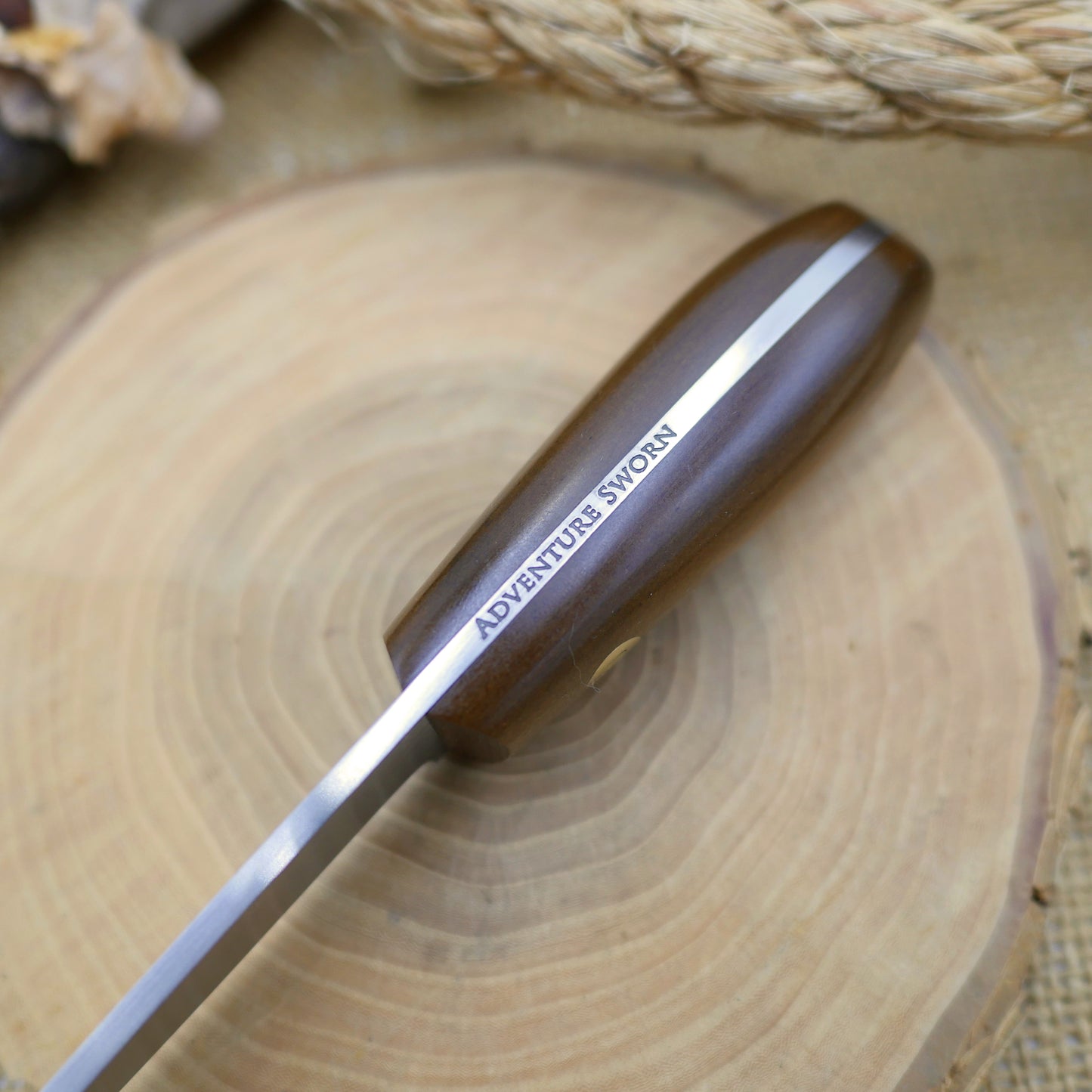 Walker: 3V, Earth Brown Richlite