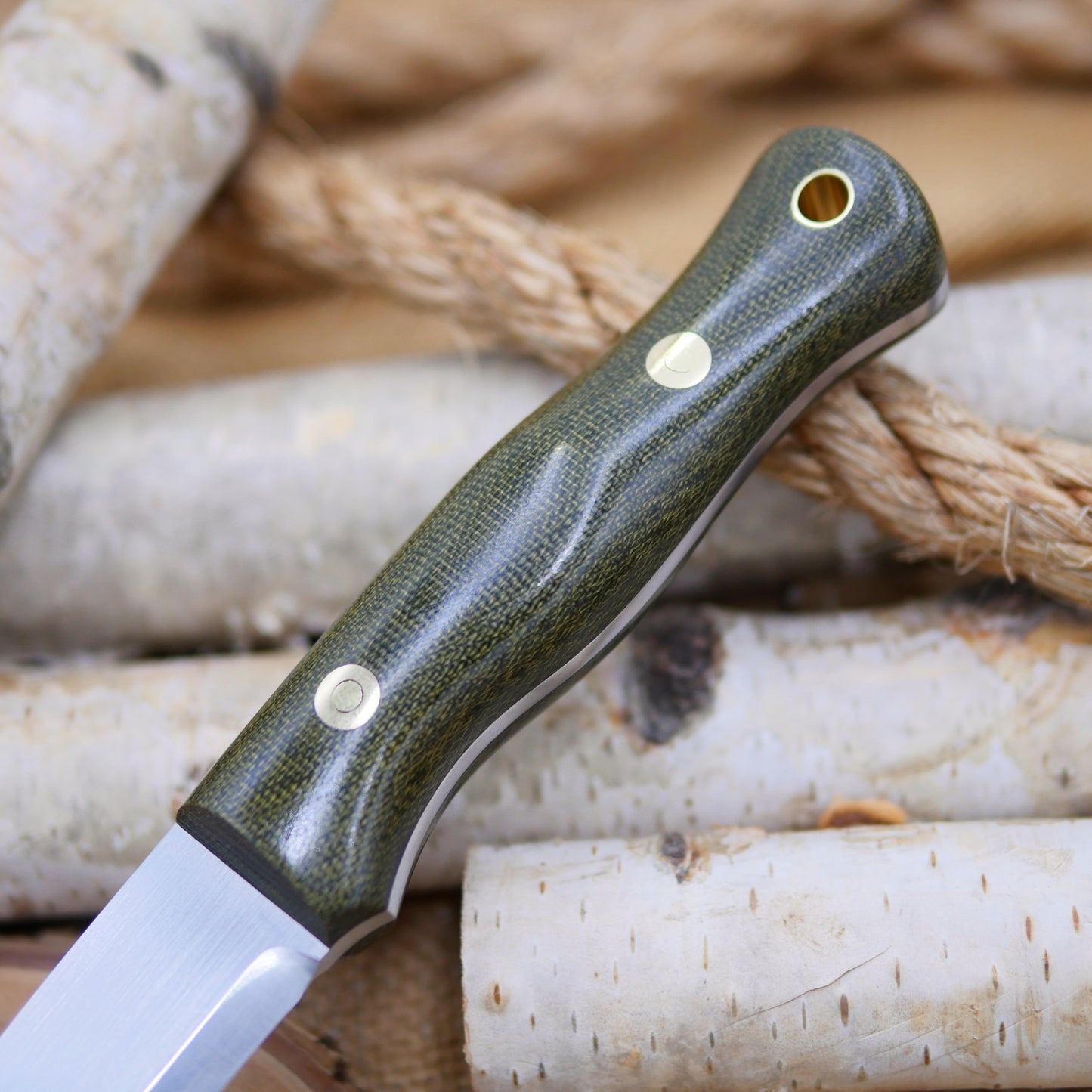 Mountaineer: CPM 3V, Green Canvas Micarta