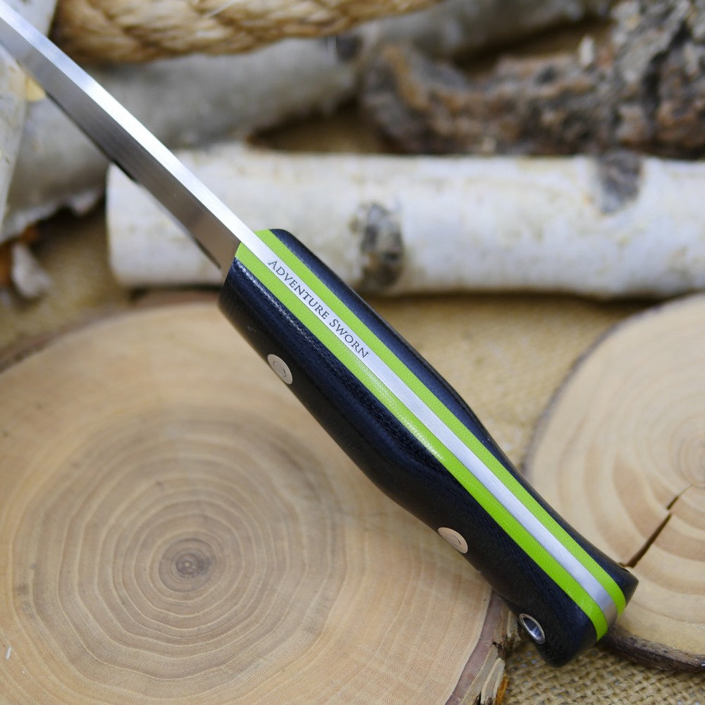 Classic: CPM 3V, Black Canvas & Toxic Green G10