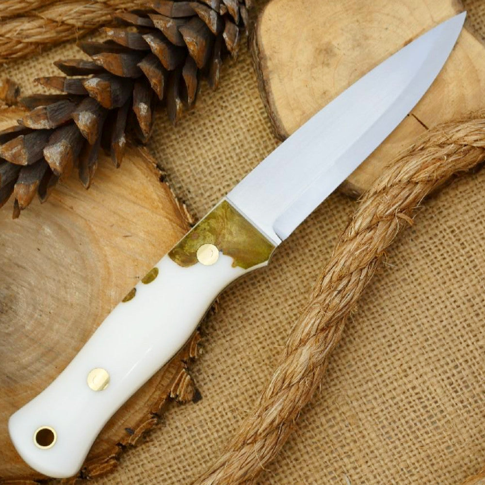 Mountaineer: White Shockwood & White Linen