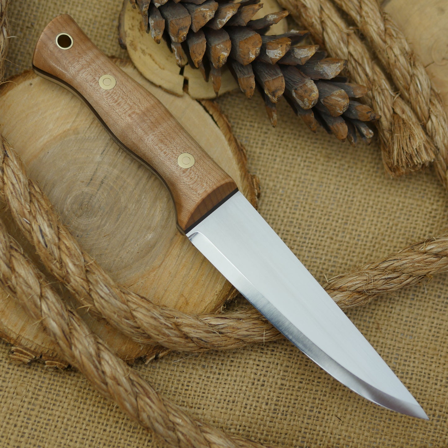 Tradesman: Curly Maple & Brown