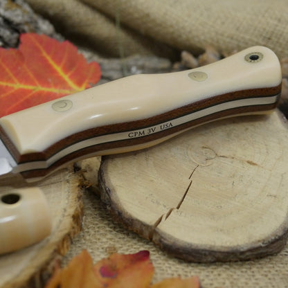 Mountaineer: Bone Linen Micarta, Loaded